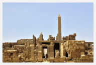 Karnak hátulról